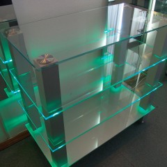 Glass shelves in NY